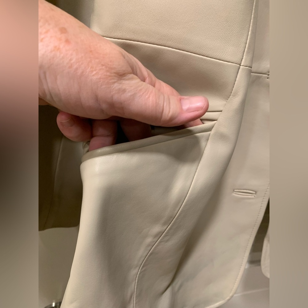 Nordstrom Womens Lamb Skin Leather Cream Everyday Blazer 🌴 - Picture 3 of 16